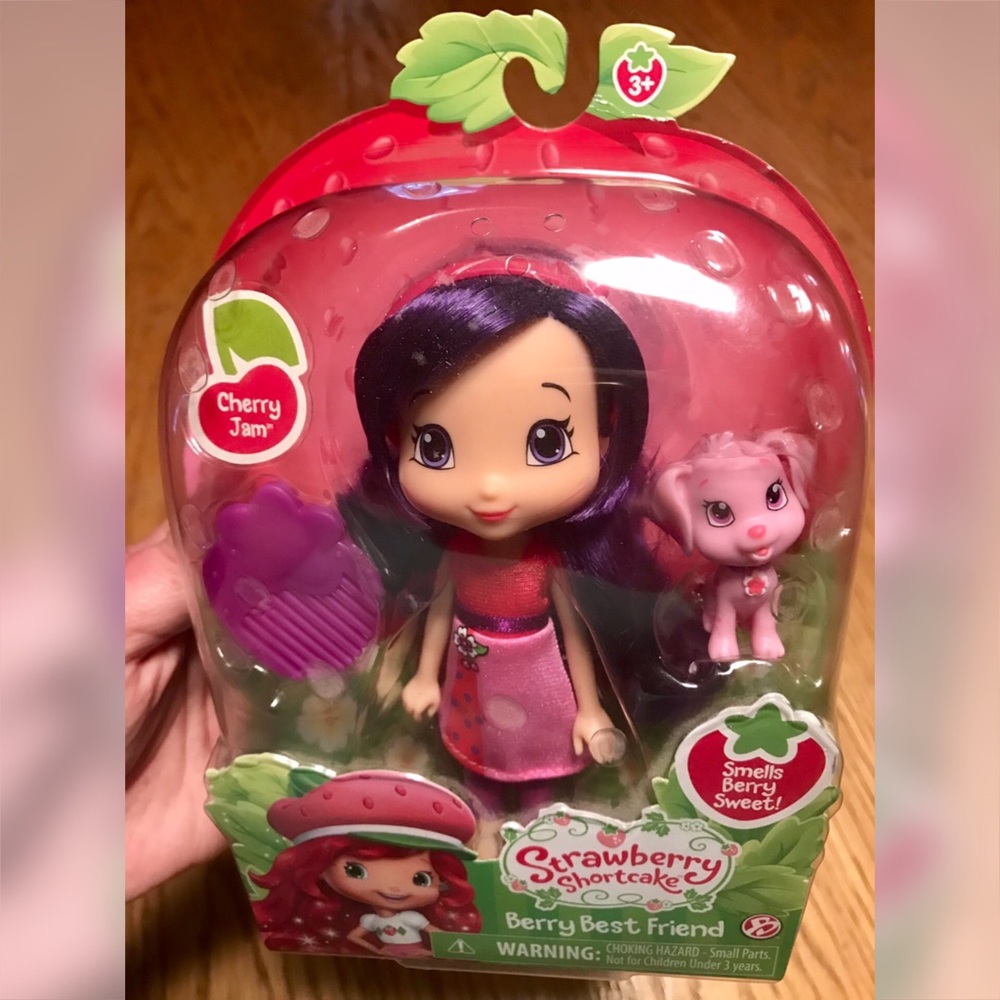 🍓🍒 Strawberry Shortcake Cherry Jam Doll Figure